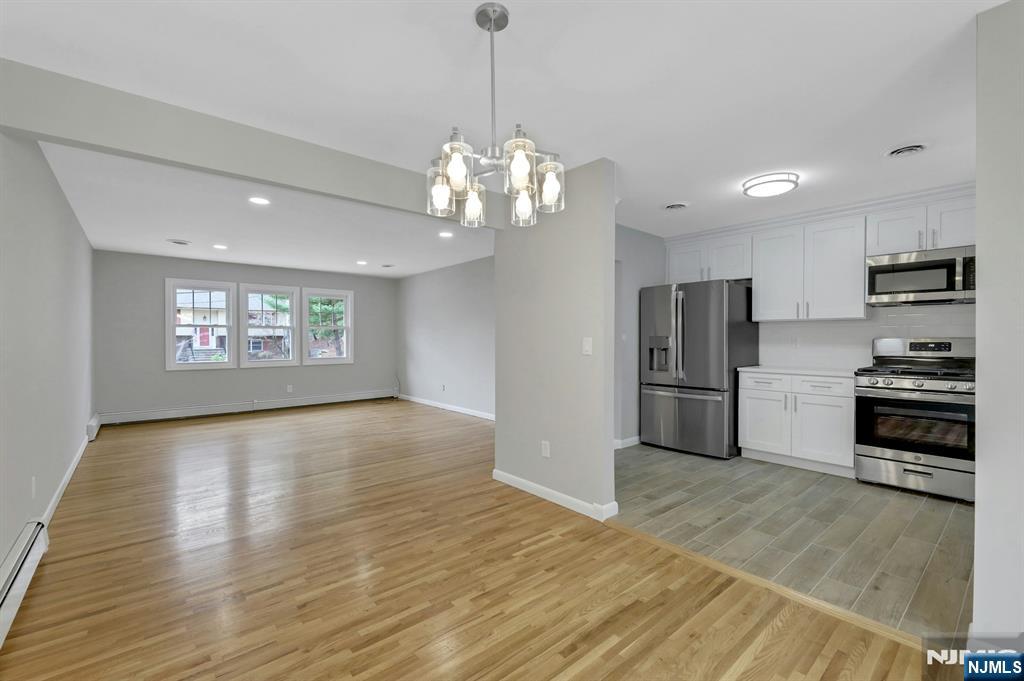 111 Moffatt Road