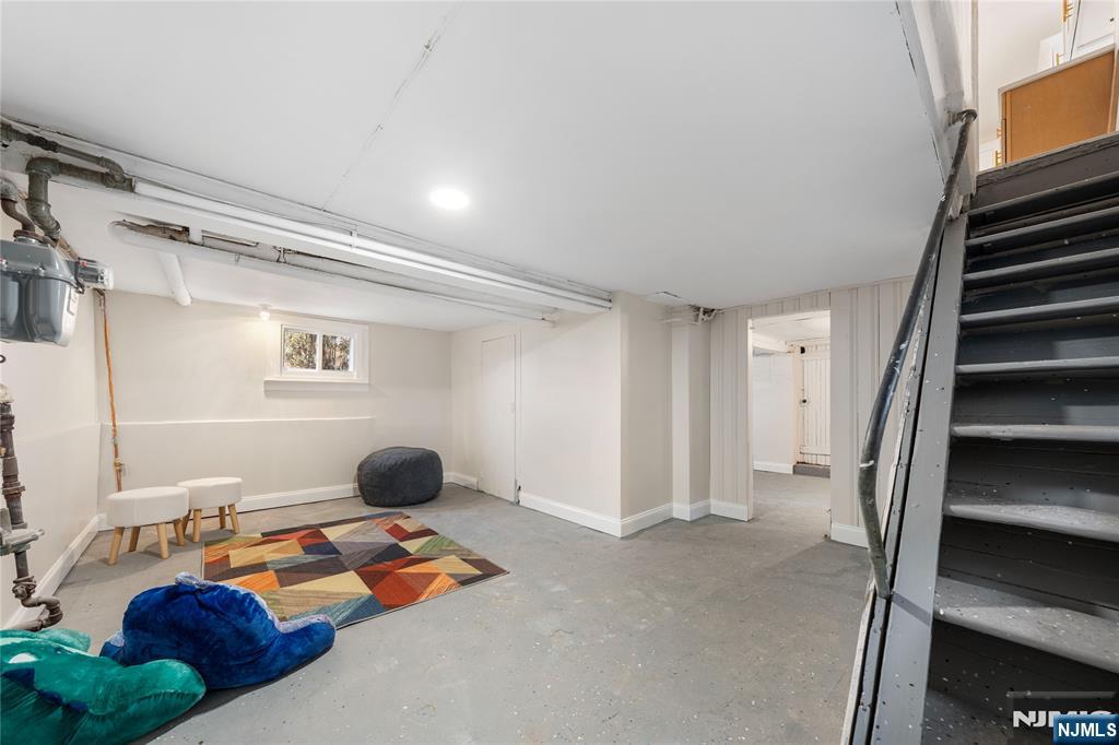155 Lincoln Place