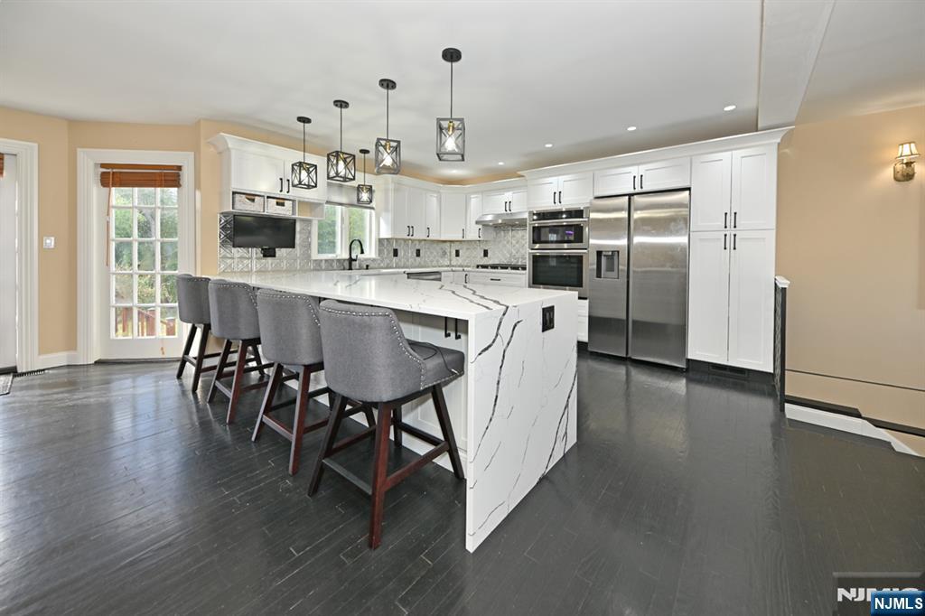 2604 Cleveland Avenue