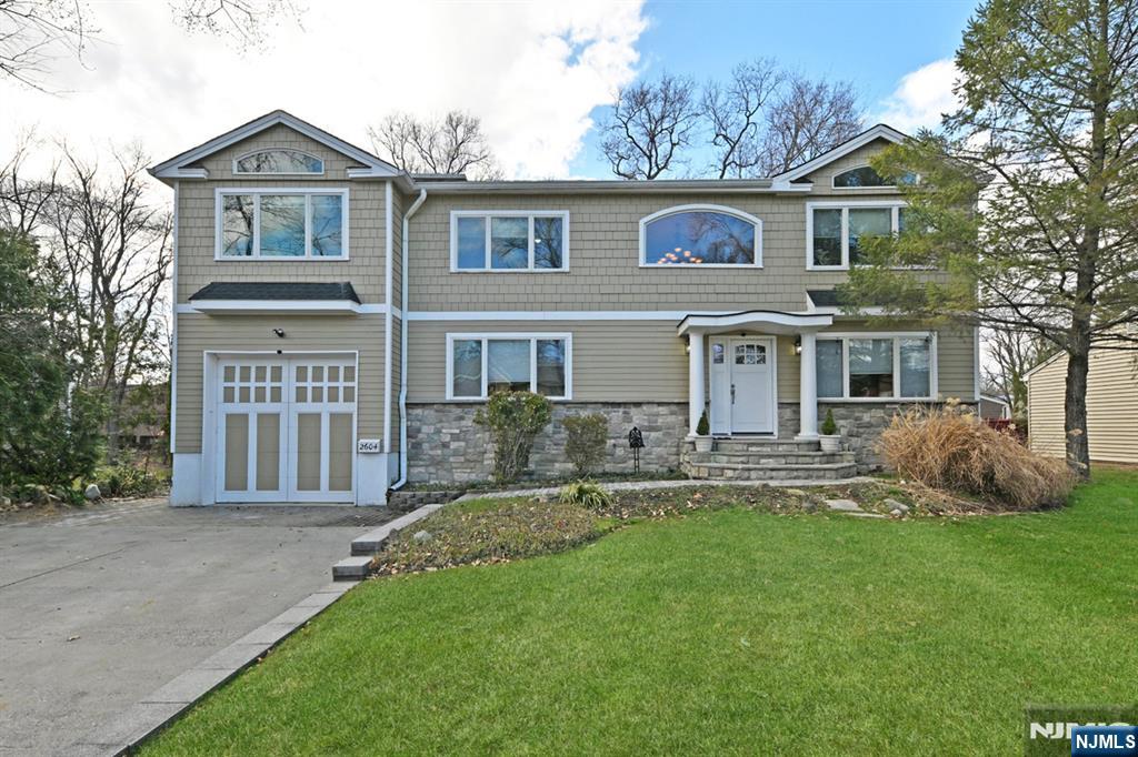 2604 Cleveland Avenue