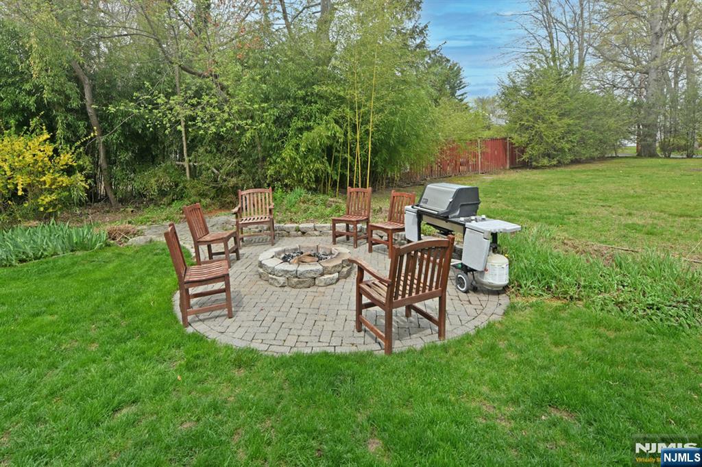 2604 Cleveland Avenue