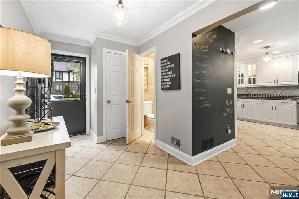 502 Piermont Avenue T502