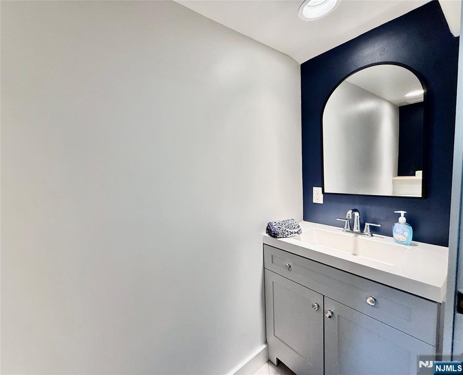 502 Piermont Avenue T502