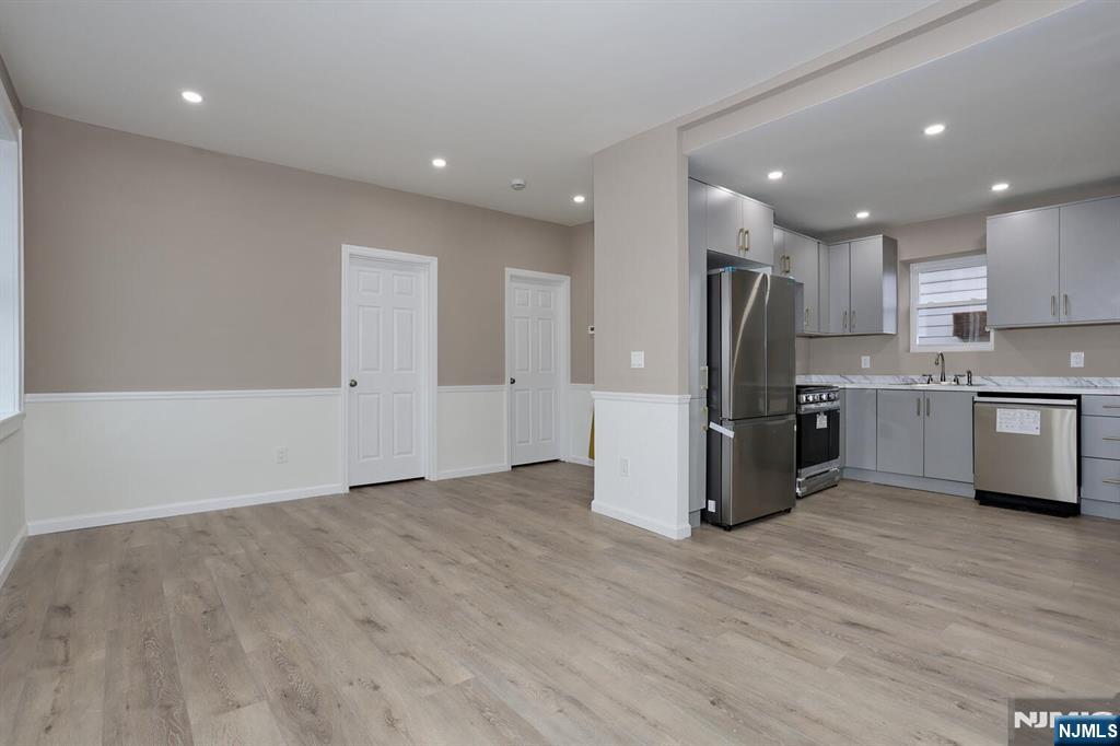 143 Farnham Avenue 2