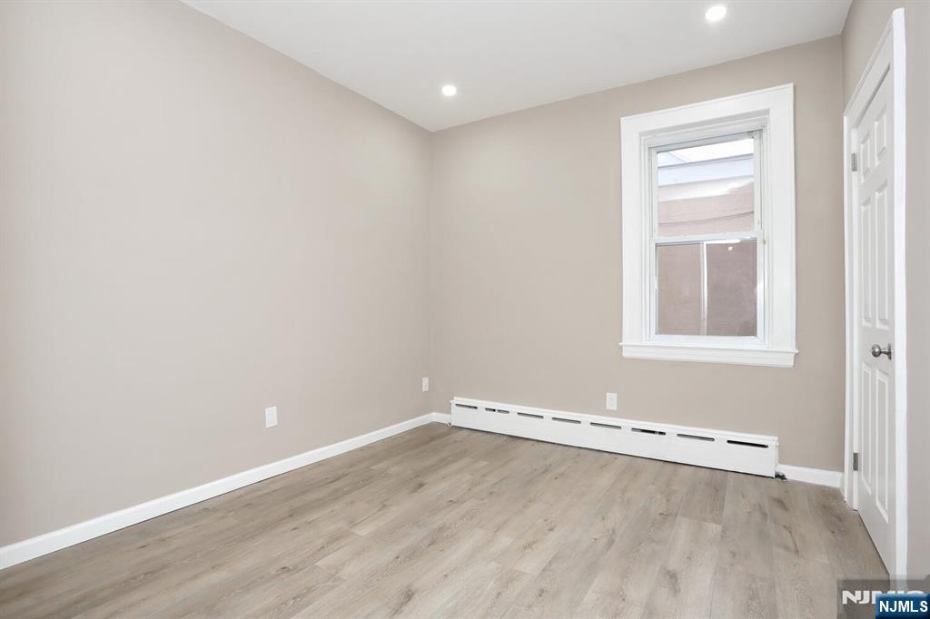 143 Farnham Avenue 2