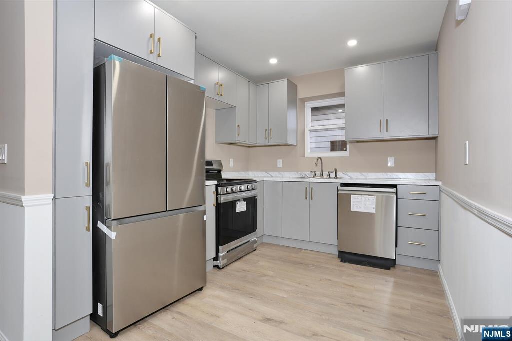 143 Farnham Avenue 2