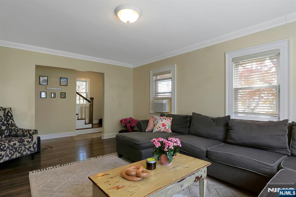 54 Chestnut Avenue