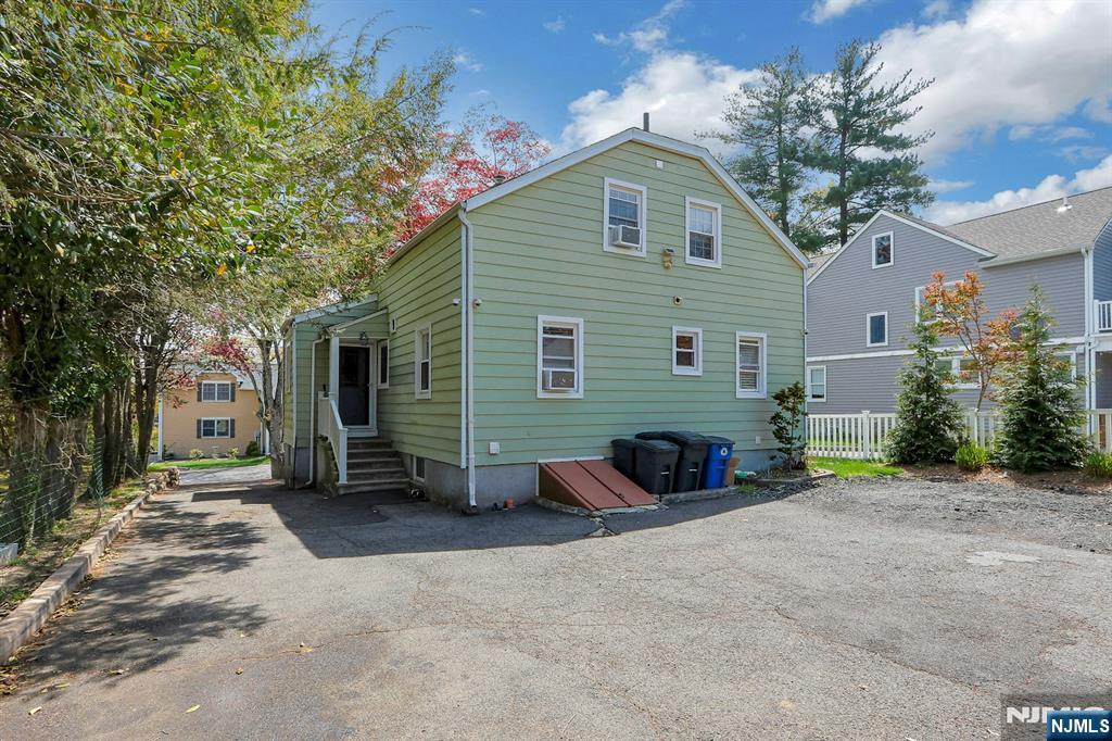 54 Chestnut Avenue