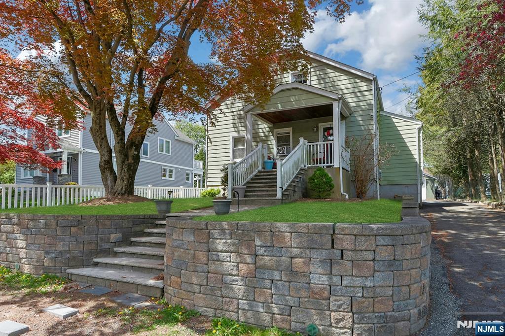 54 Chestnut Avenue