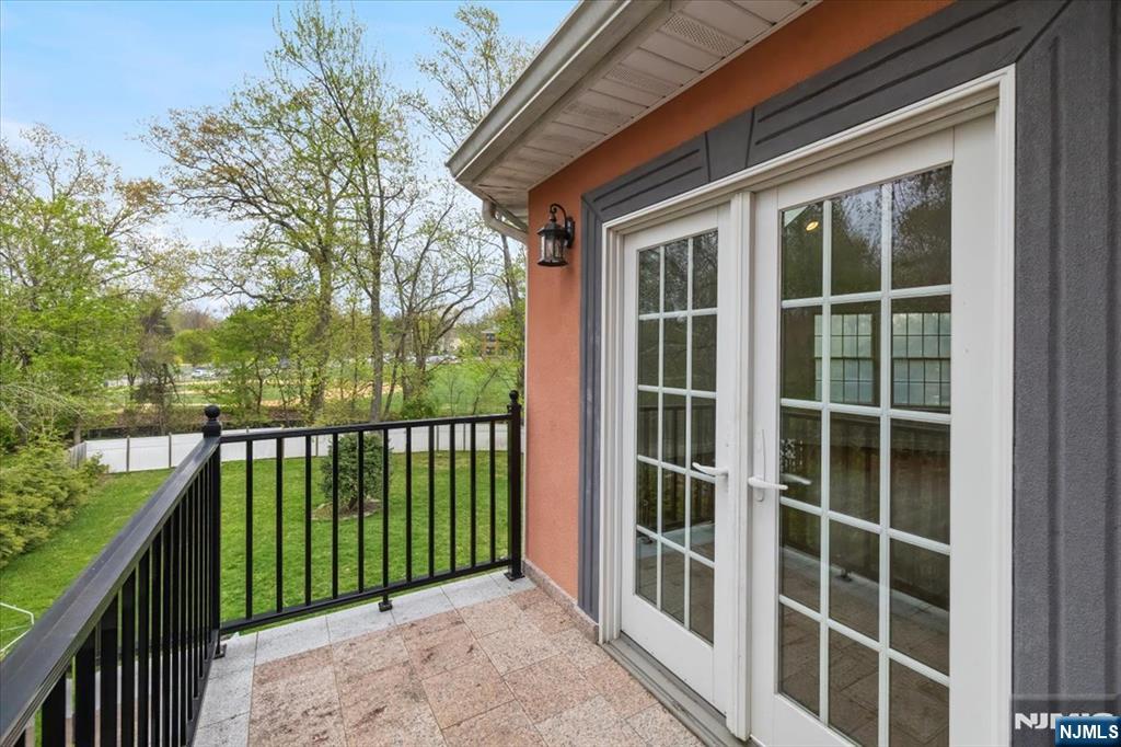 69 Storig Avenue