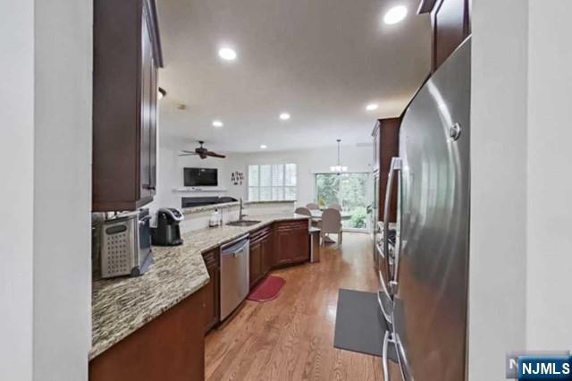 1903 Whitney Lane