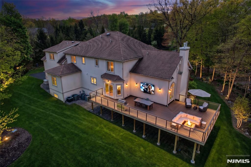 9 Heller Court