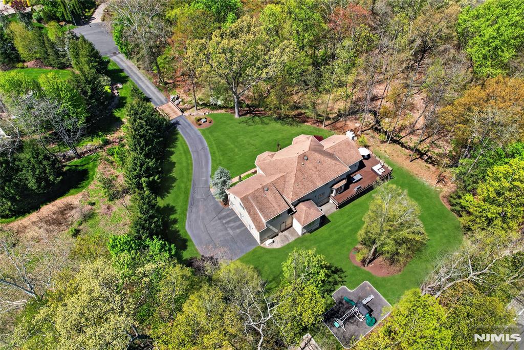 9 Heller Court
