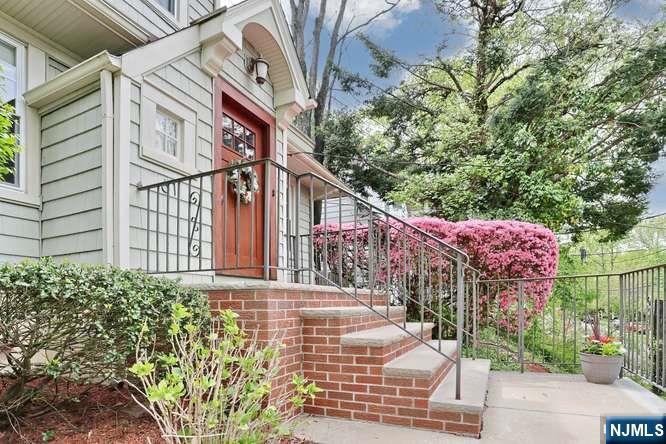 61 Hawthorne Terrace