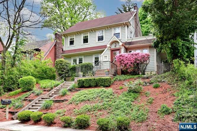 61 Hawthorne Terrace