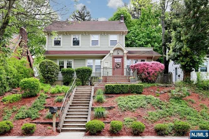 61 Hawthorne Terrace