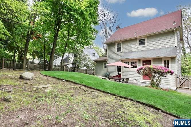 61 Hawthorne Terrace