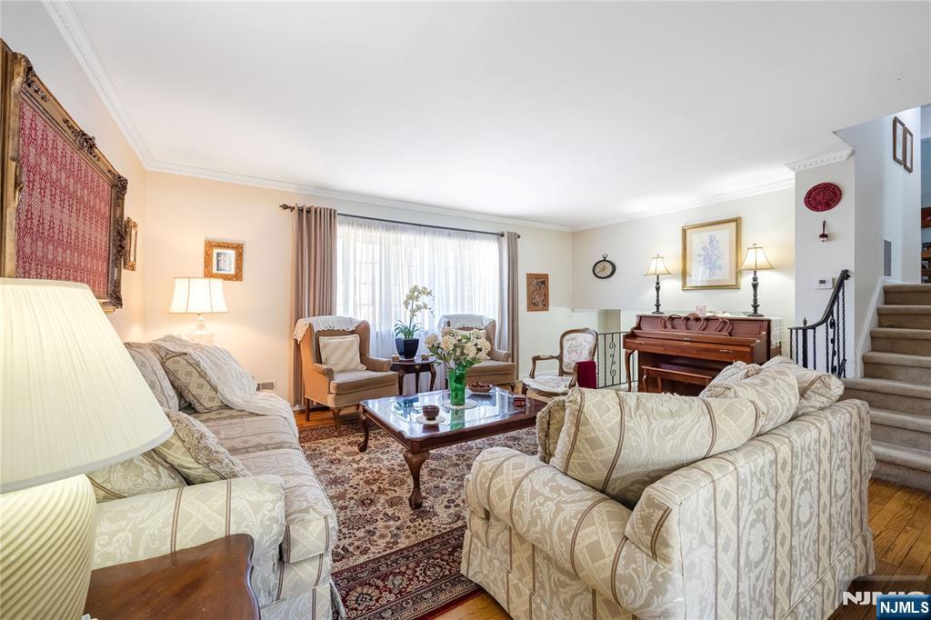 1150 Roosevelt Avenue
