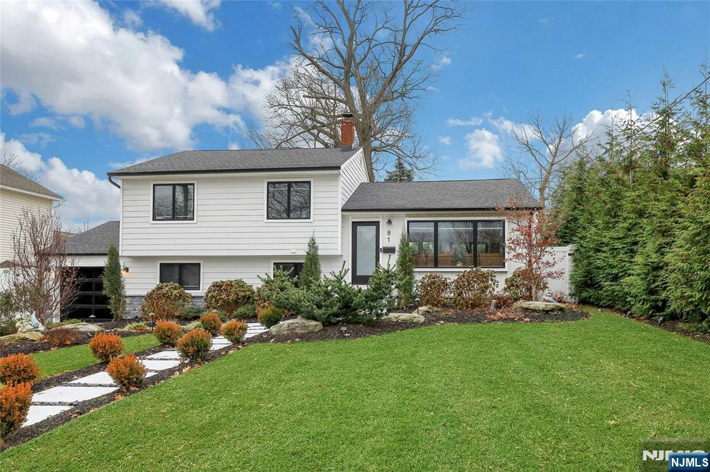 81 Pascack Avenue