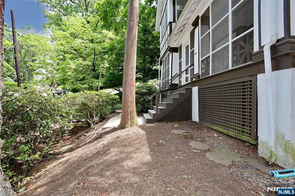 388 Allaire Avenue