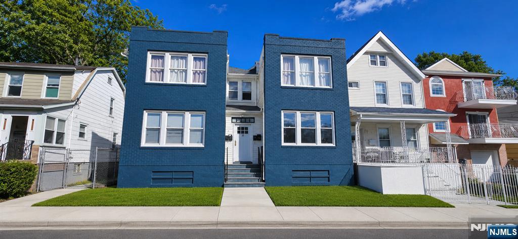16-18 Boylan Street