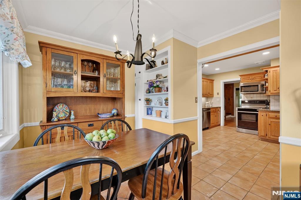 63 Alcott Road