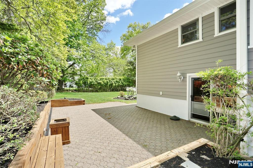 800 Glenside Court