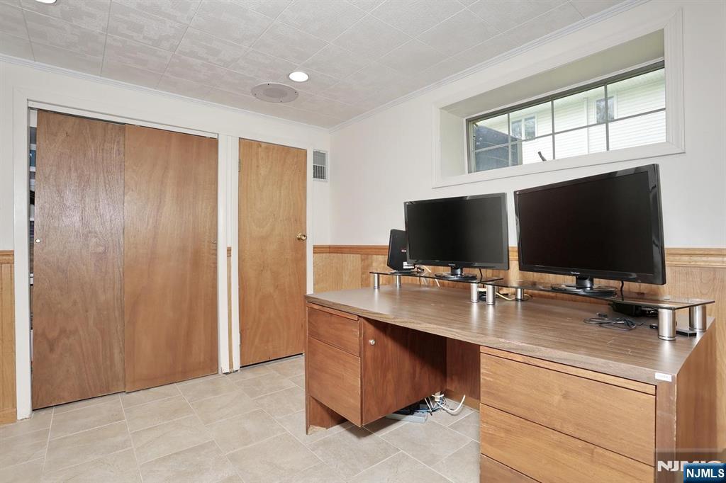 800 Glenside Court