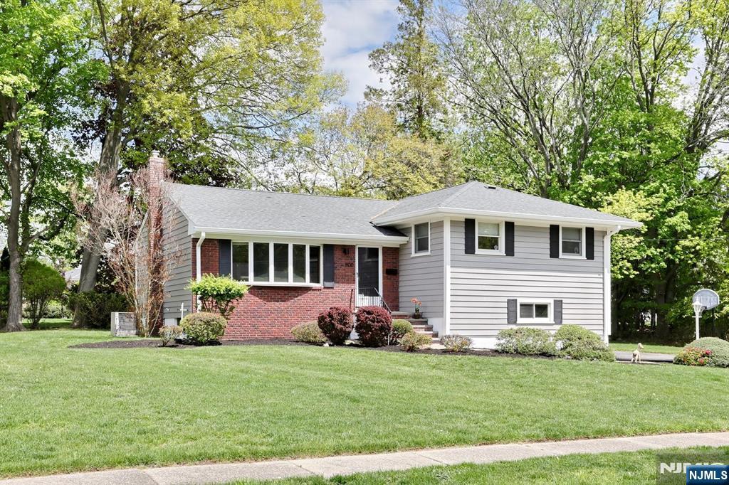 800 Glenside Court