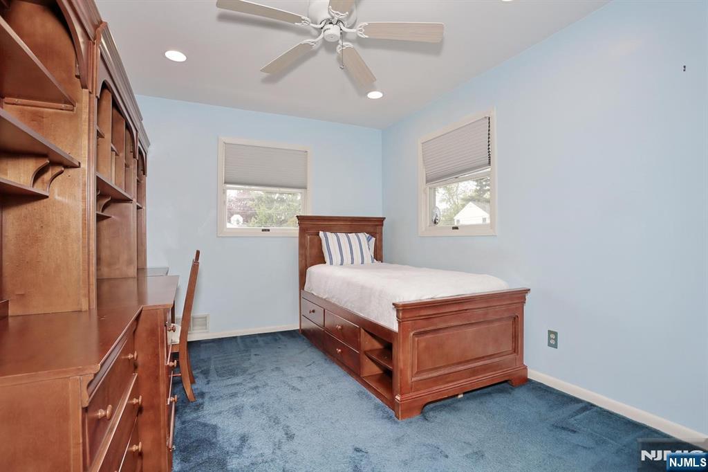 800 Glenside Court