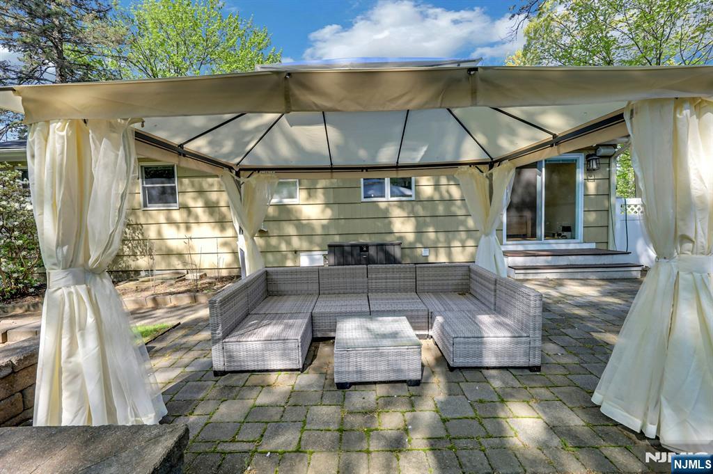154 Spring Valley Road