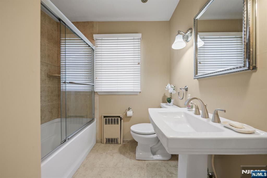 82 Kensington Avenue