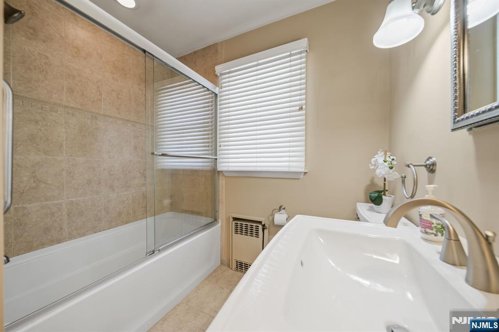 82 Kensington Avenue