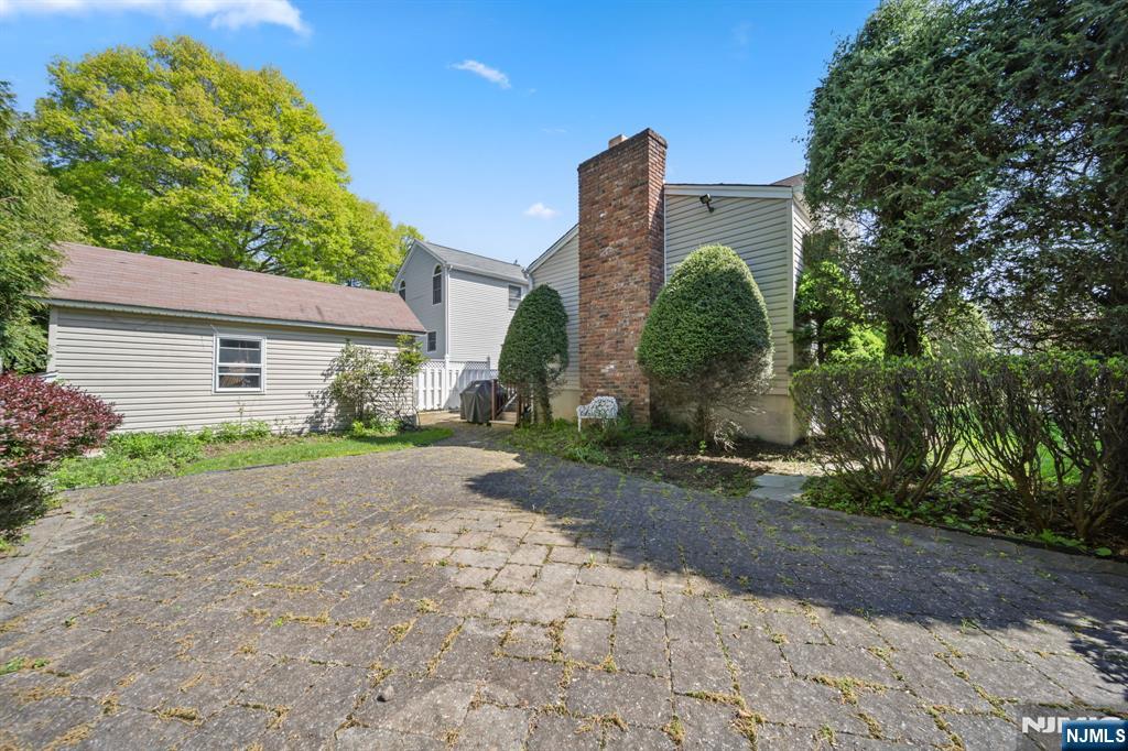 82 Kensington Avenue