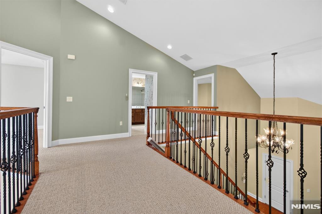 33 Windsor Lane