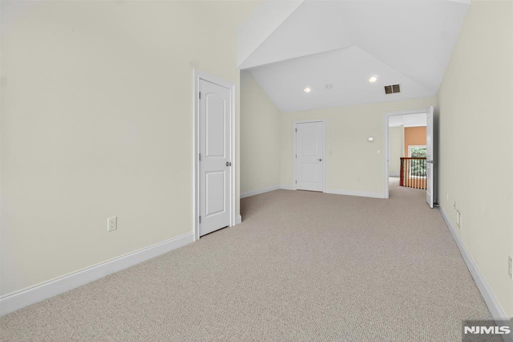 33 Windsor Lane