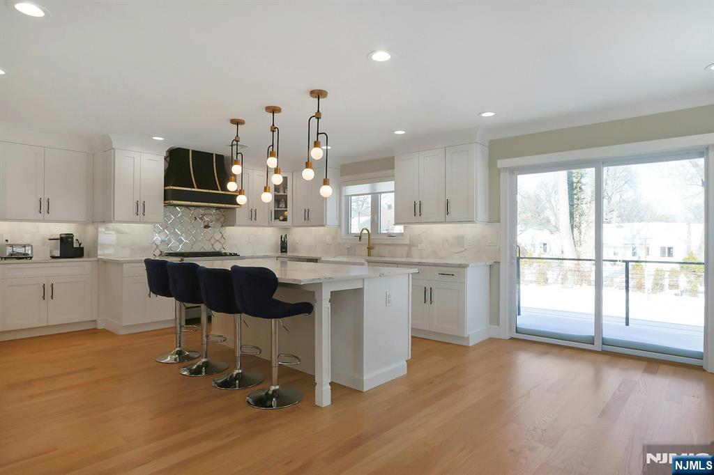676 Ridgewood Road