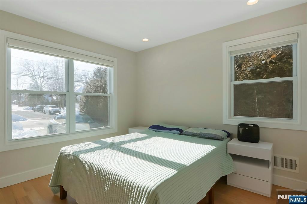 676 Ridgewood Road