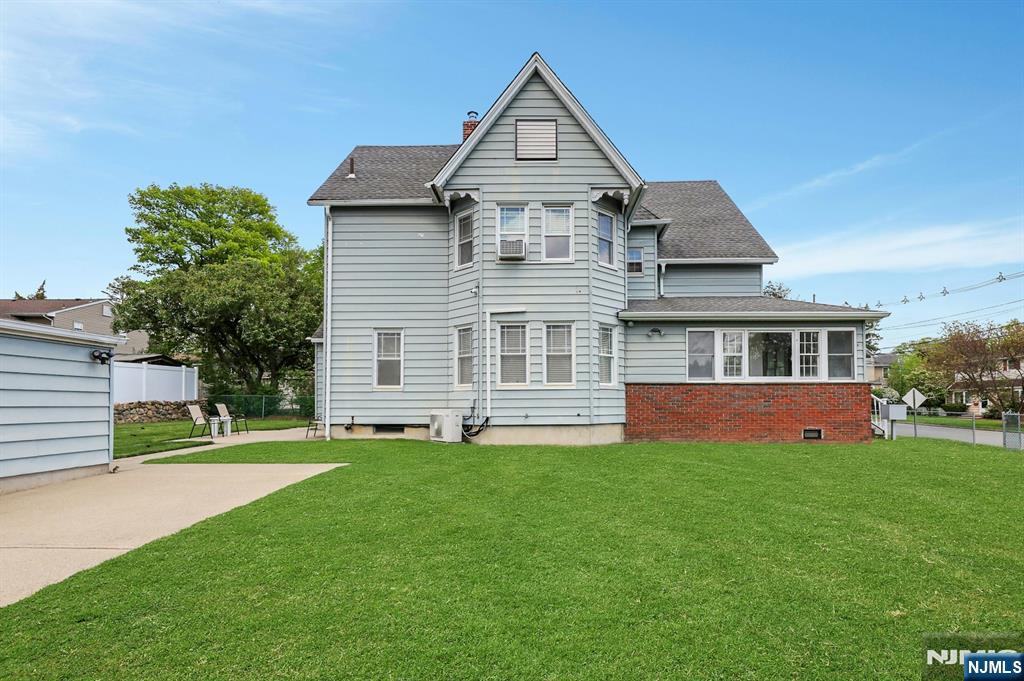 160 Clinton Avenue
