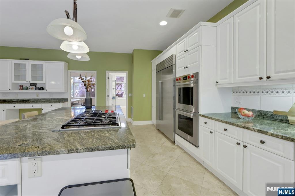 10 Parker Place