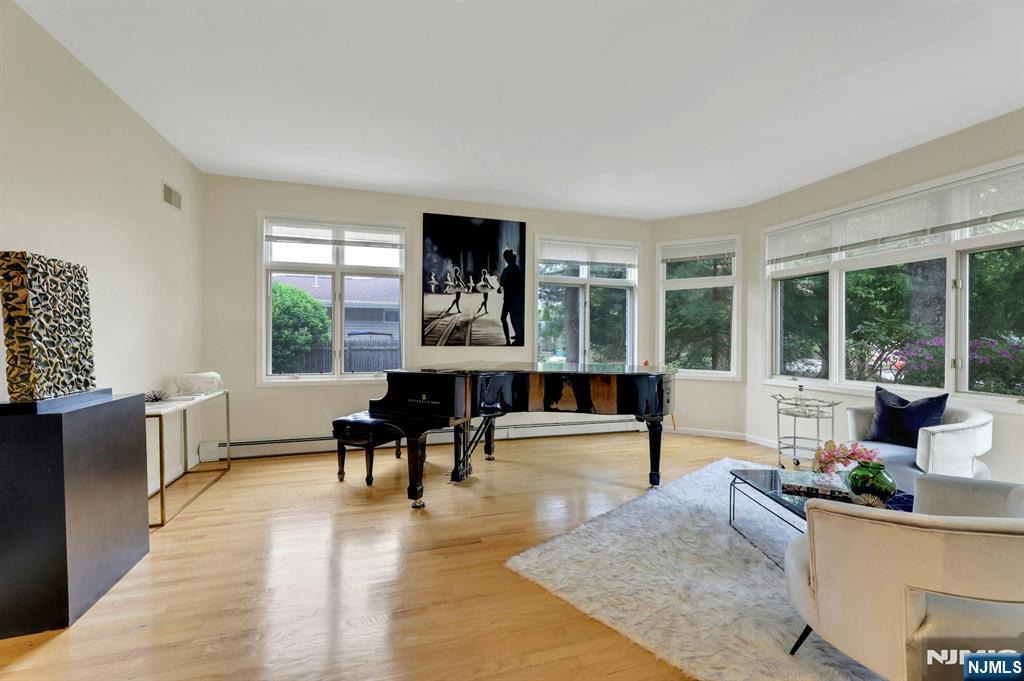 10 Parker Place