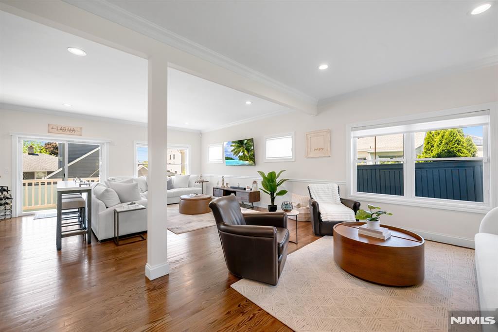 53 Coger Street
