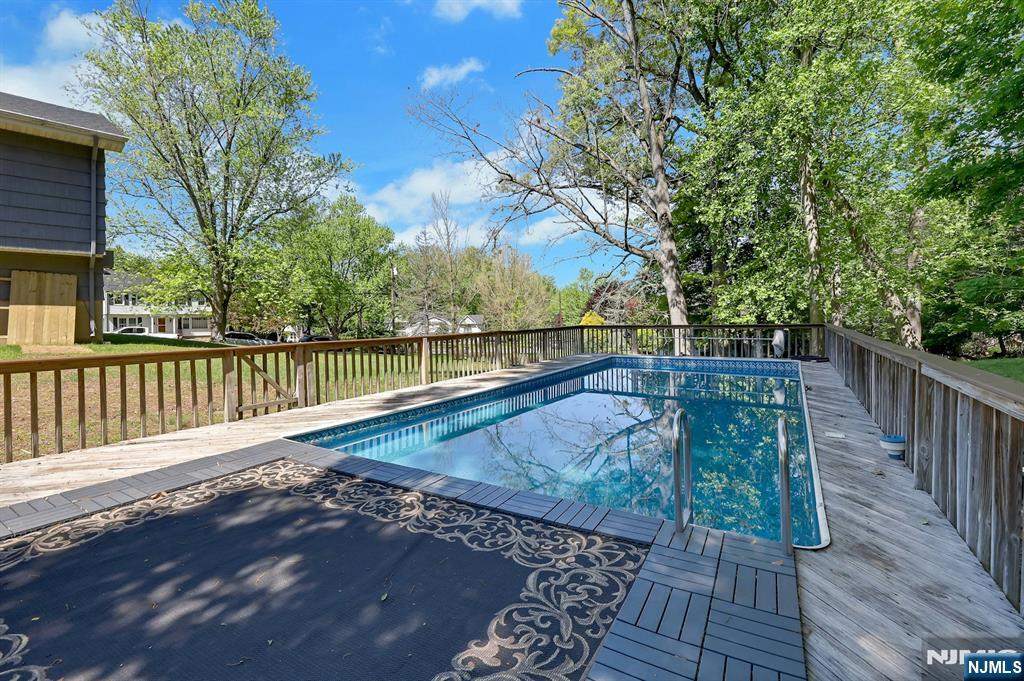 20 Bluehill Road