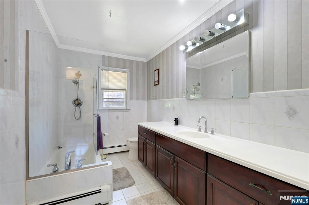 20 Bluehill Road