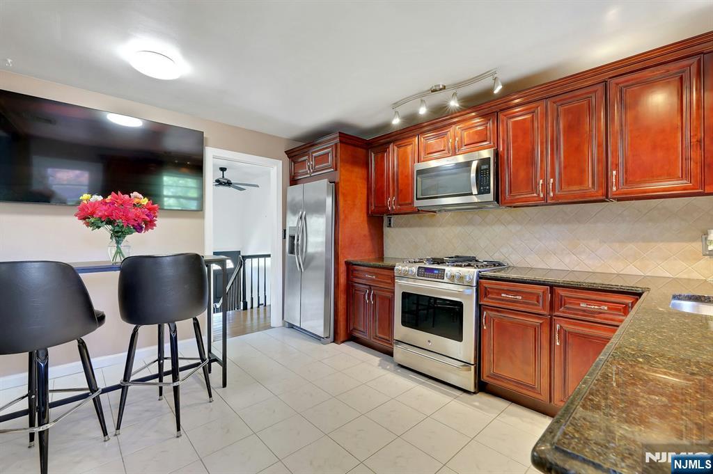 20 Bluehill Road