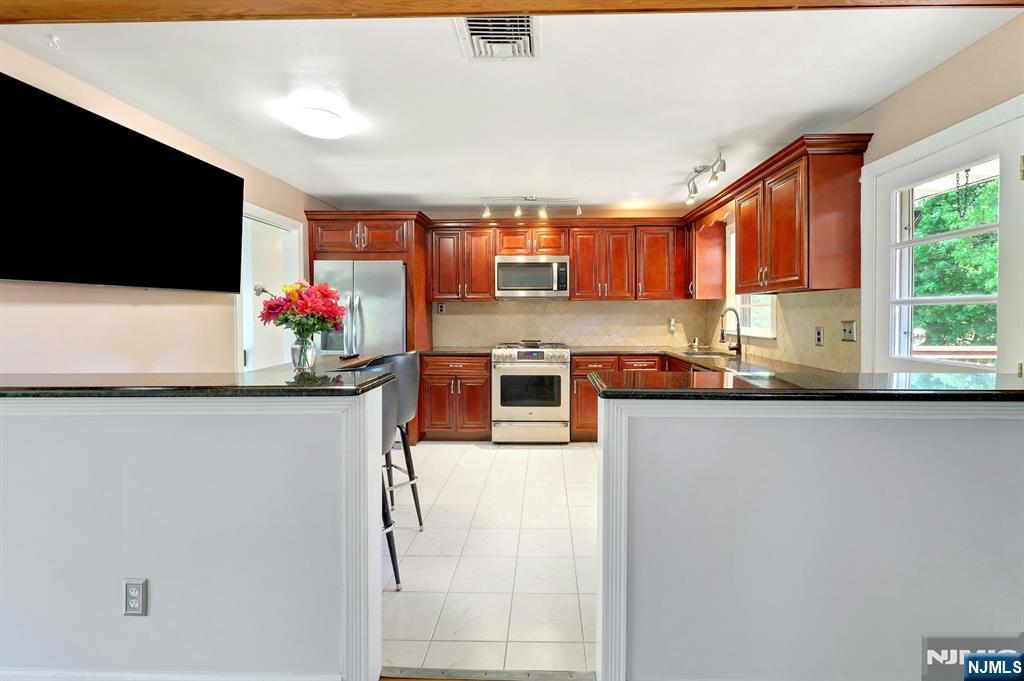 20 Bluehill Road