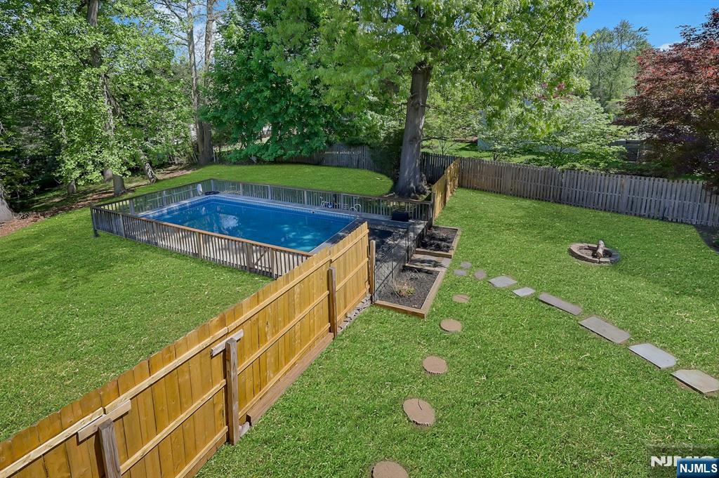 20 Bluehill Road