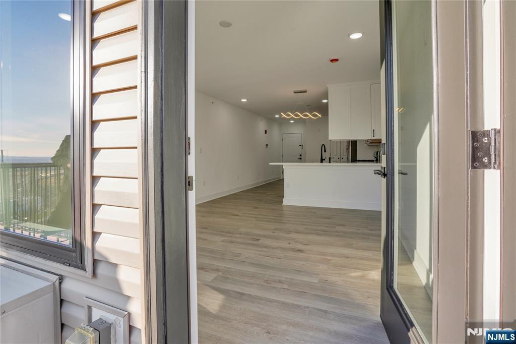 2601 Jane Street 302