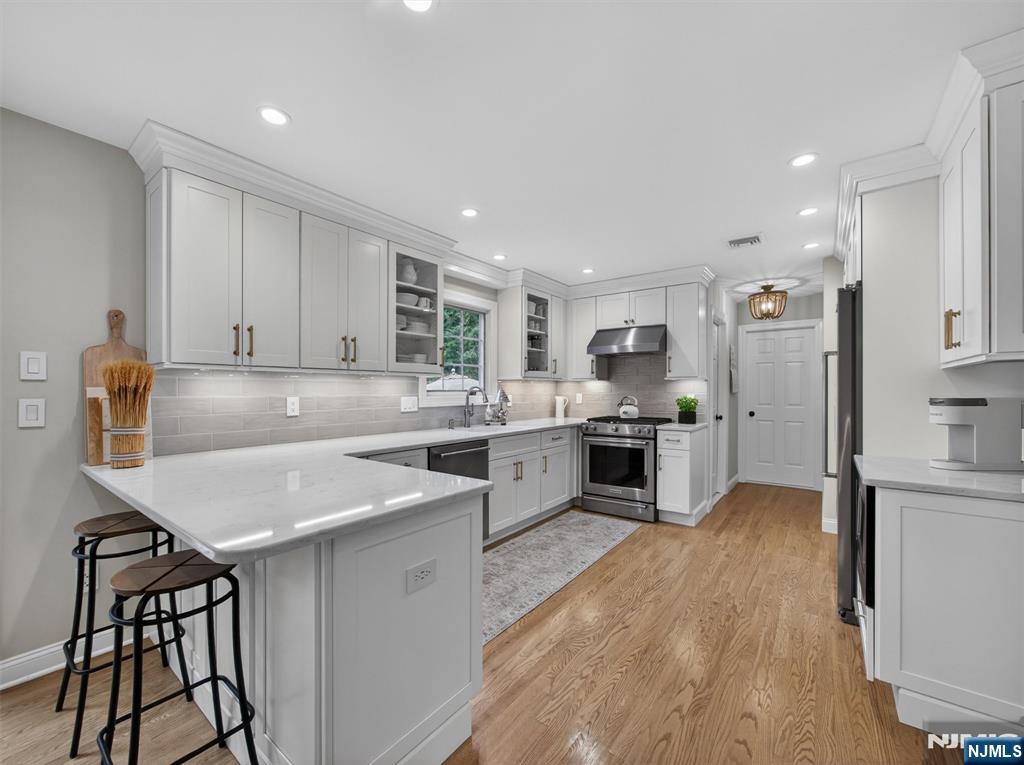 607 Poplar Road