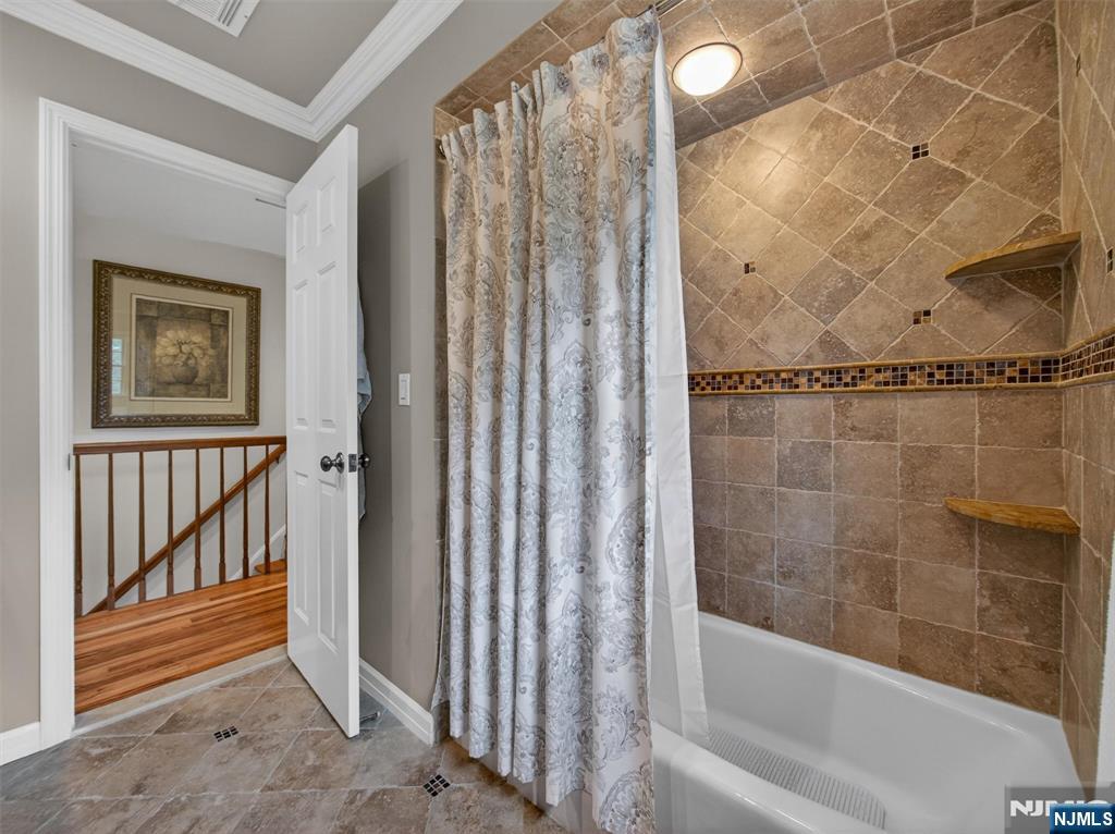 607 Poplar Road